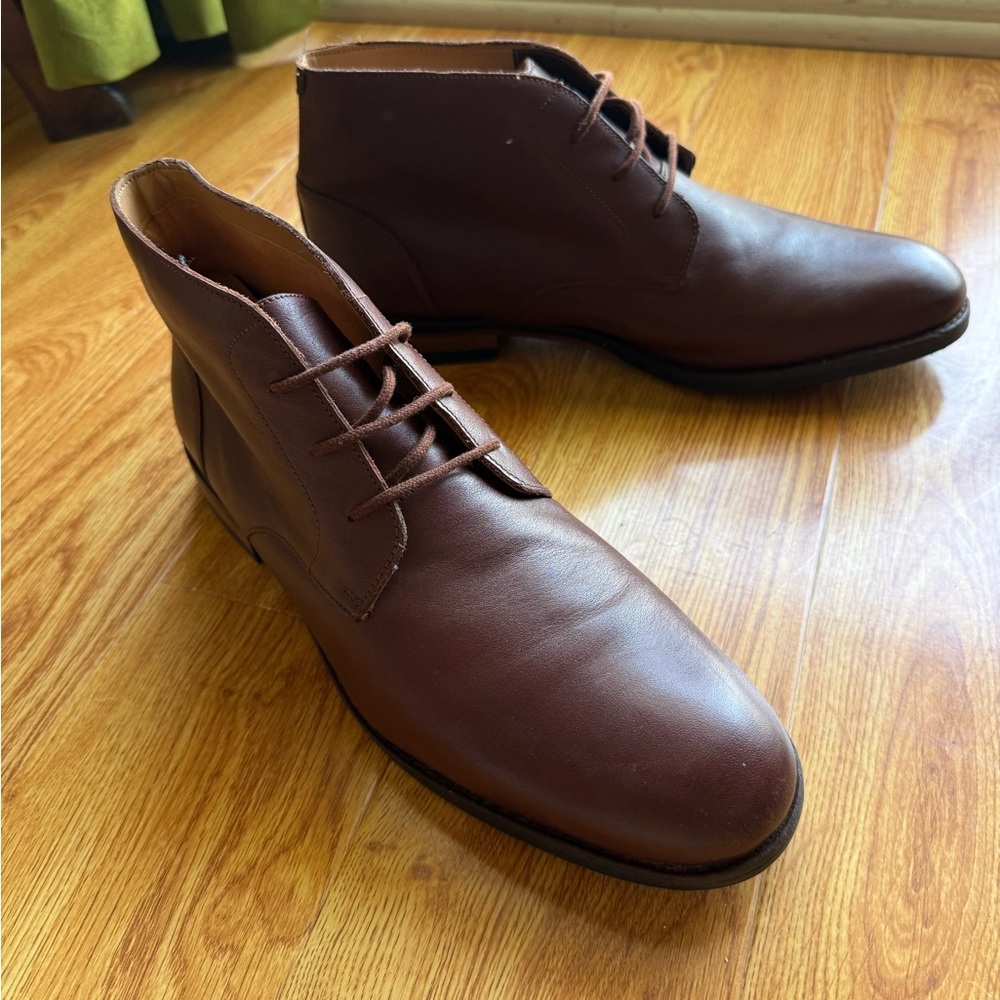 Clarks Men's Brown Leather Ankle Chukka Boots Size 9.5 M